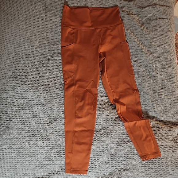 American Eagle Orange Leggings w/ Pockets Size M High-Rise Activewear - Picture 3 of 10